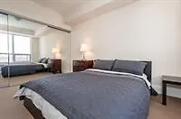 Life Suites Uptown - Yonge And Sheppard Toronto 3*,